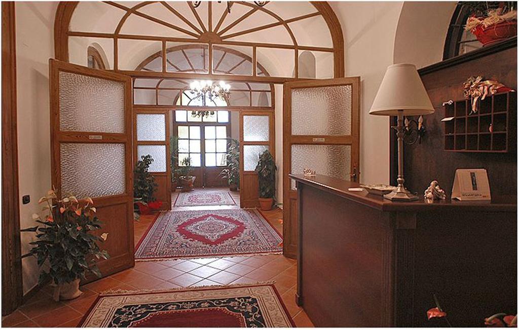 Hotel Ristorante Novecento Казерта Экстерьер фото