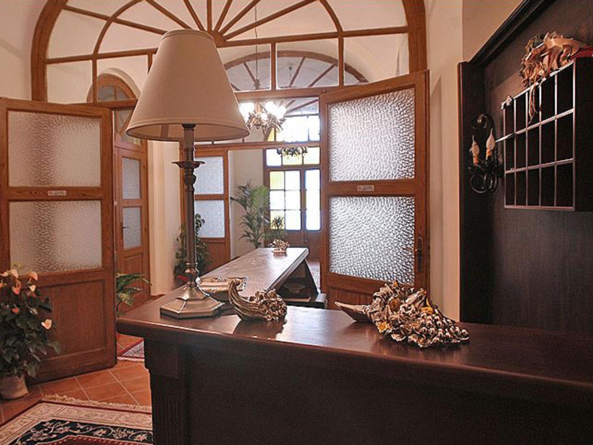 Hotel Ristorante Novecento Казерта Экстерьер фото
