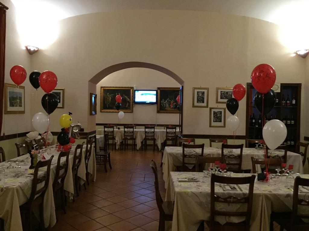 Hotel Ristorante Novecento Казерта Экстерьер фото