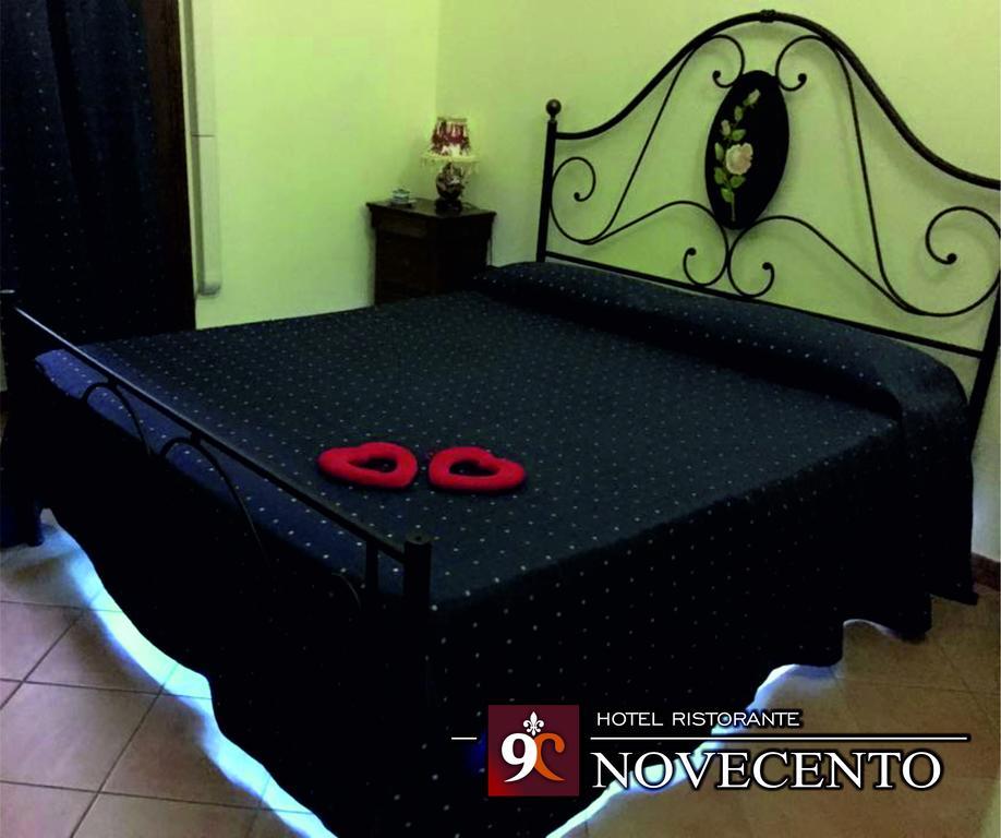 Hotel Ristorante Novecento Казерта Экстерьер фото