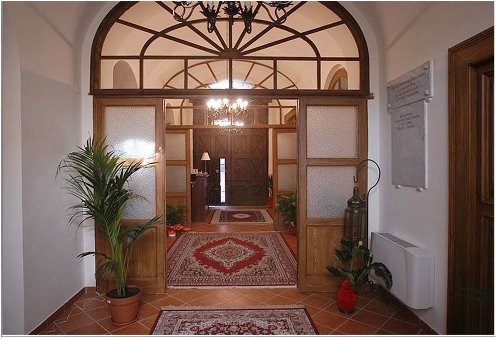 Hotel Ristorante Novecento Казерта Экстерьер фото