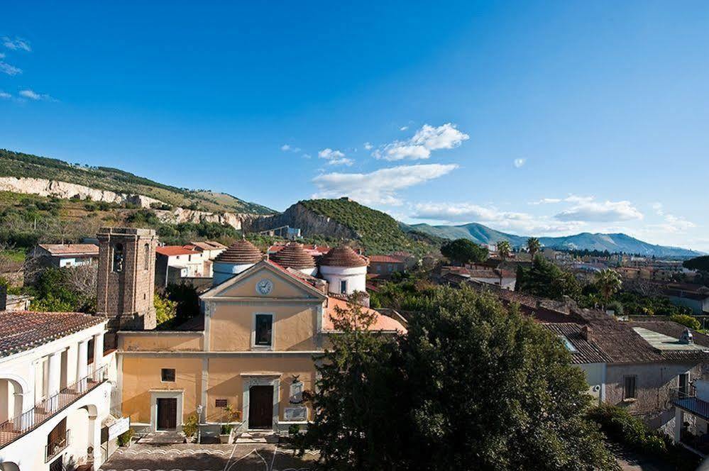 Hotel Ristorante Novecento Казерта Экстерьер фото